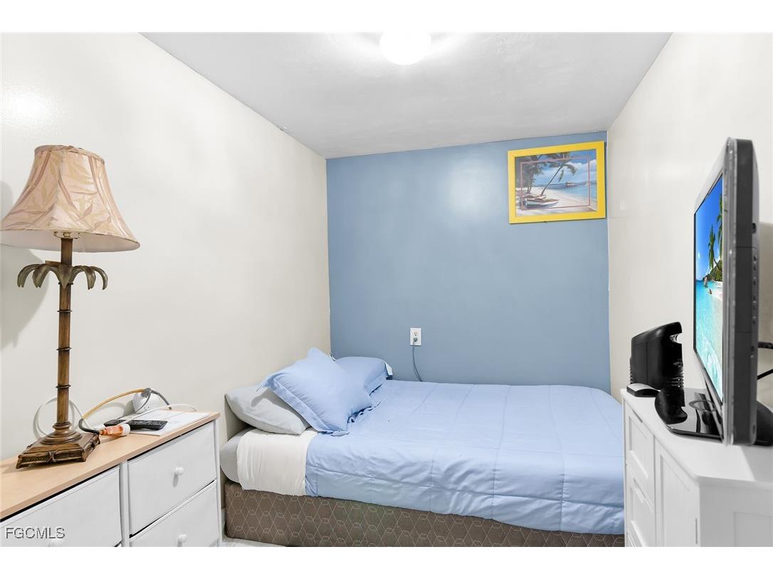 16200 Cathy Court Fort Myers FL 33908 2025016400 image10