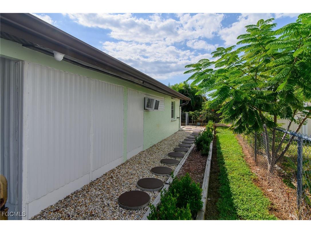 16200 Cathy Court Fort Myers FL 33908 2025016400 image23