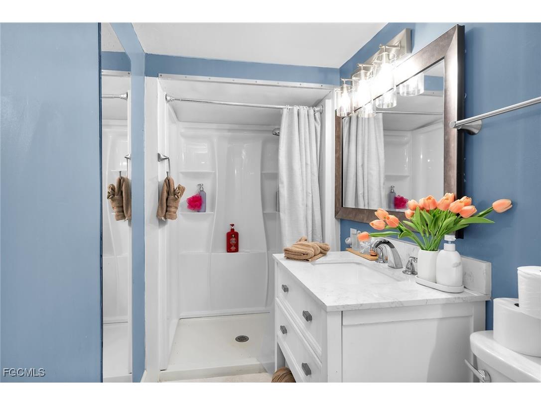 16200 Cathy Court Fort Myers FL 33908 2025016400 image8