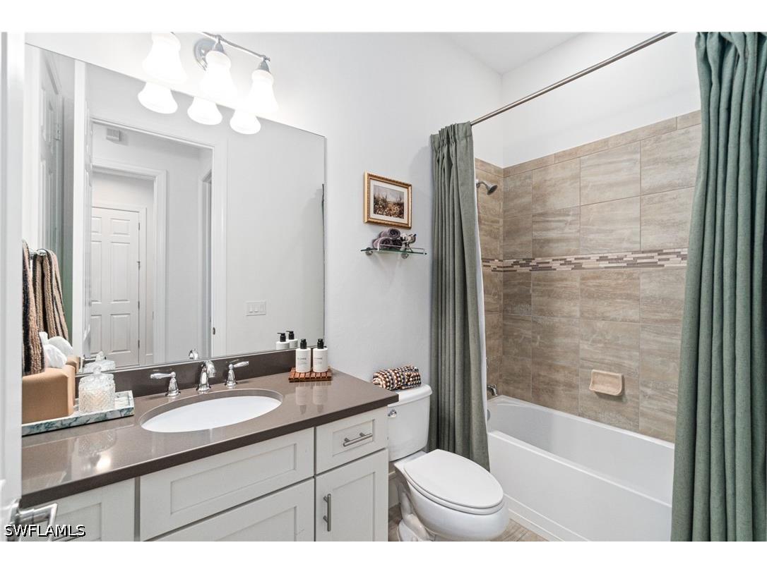 16201 Camden Lakes Circle Naples FL 34110 226014224 image20