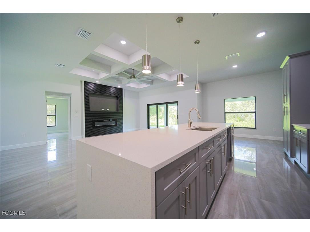 1621 Lincoln Avenue Lehigh Acres FL 33972 2025006564 image13