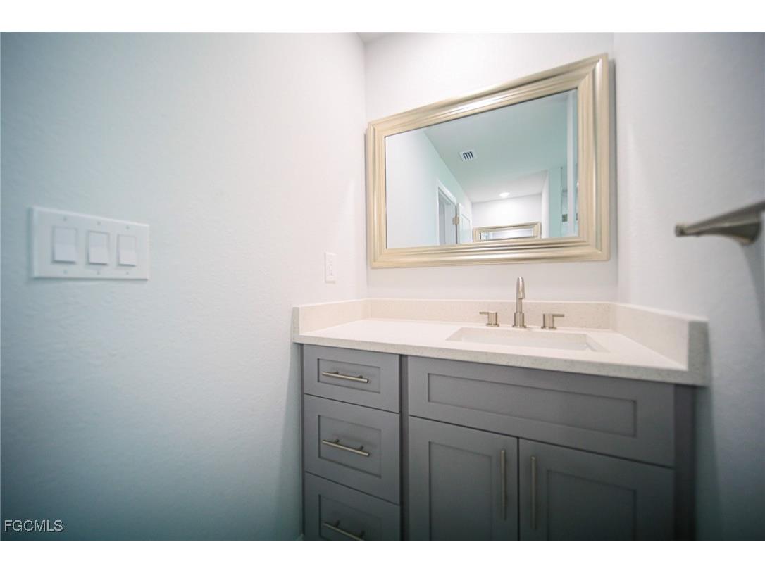 1621 Lincoln Avenue Lehigh Acres FL 33972 2025006564 image17