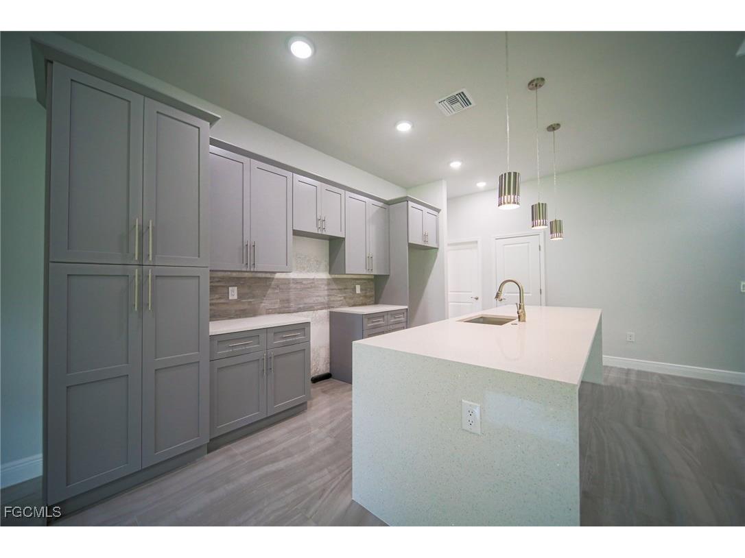 1621 Lincoln Avenue Lehigh Acres FL 33972 2025006564 image9