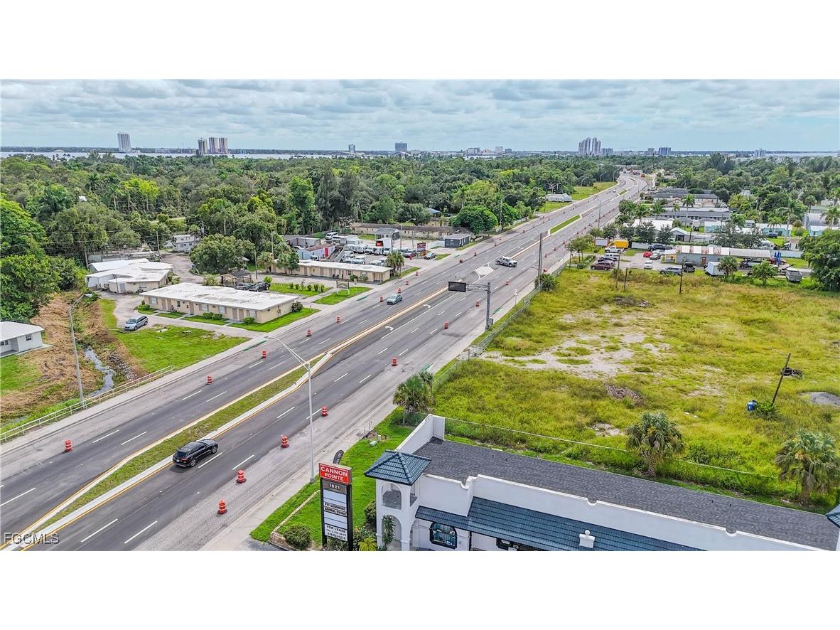 1621 N Tamiami Trail #6 North Fort Myers FL 33903 2025013974 image2