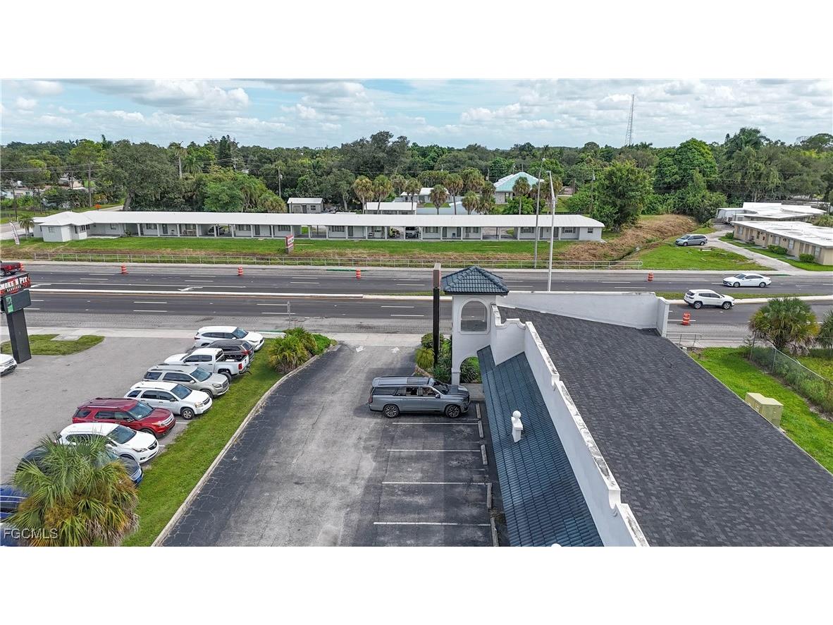 1621 N Tamiami Trail #6 North Fort Myers FL 33903 2025013974 image6