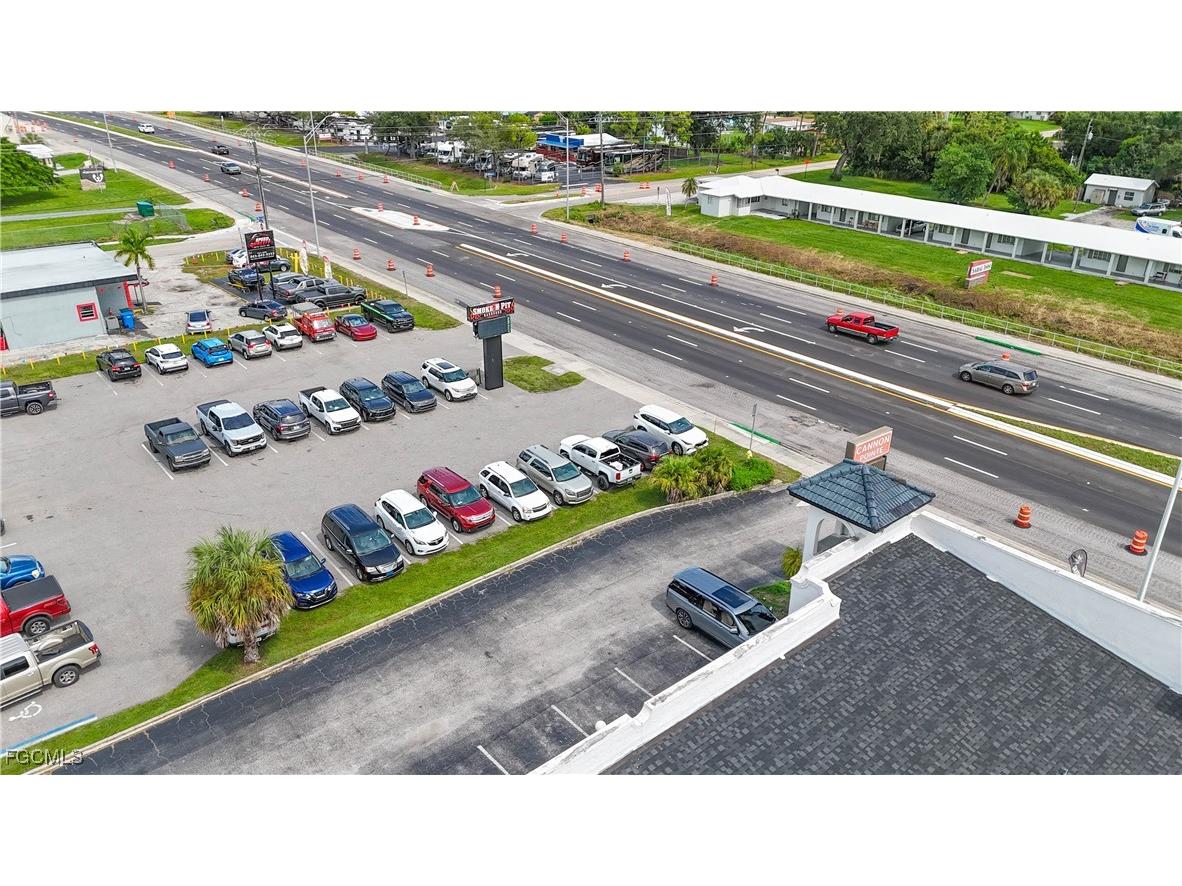 1621 N Tamiami Trail #6 North Fort Myers FL 33903 2025013974 image7