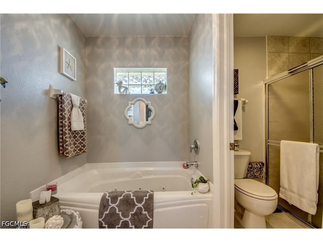 1621 NE 5th Terrace Cape Coral FL 33909 2026020961 image25