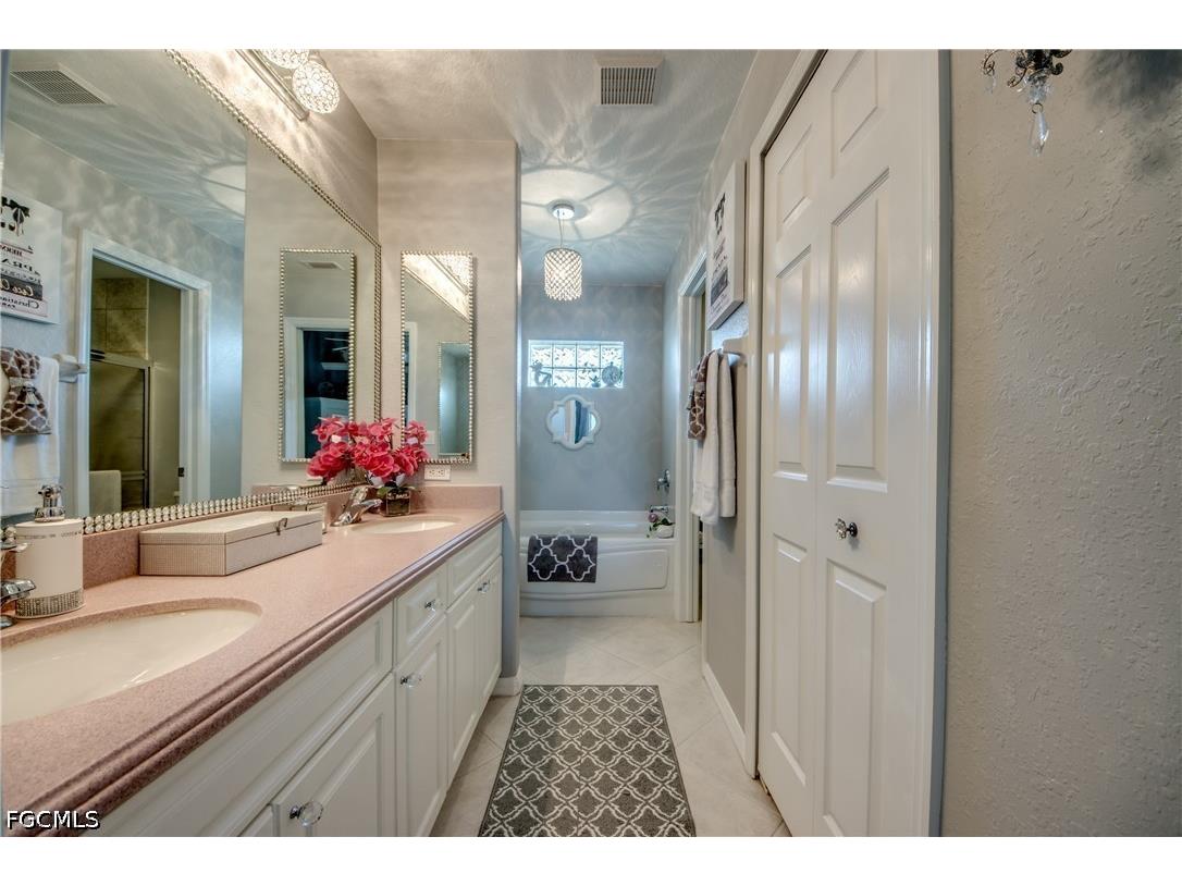 1621 NE 5th Terrace Cape Coral FL 33909 2026020961 image26