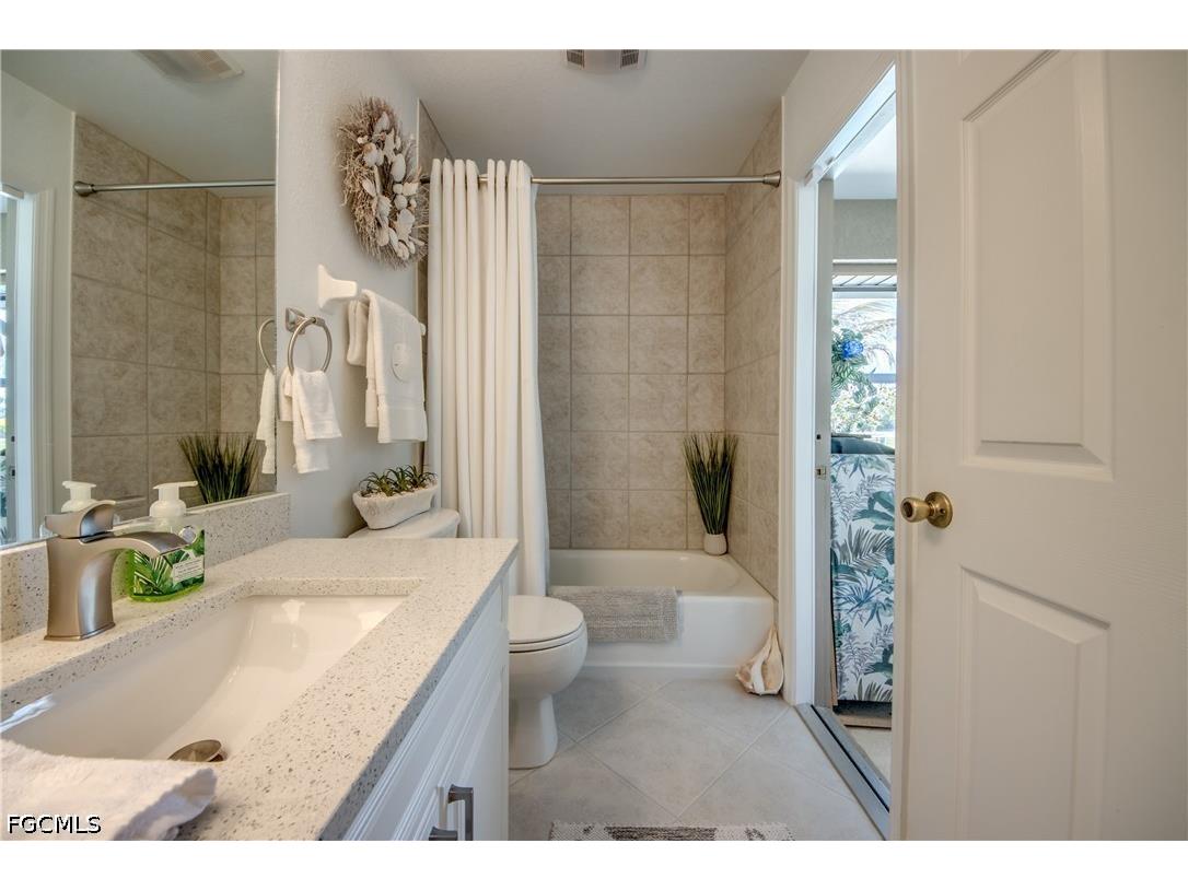 1621 NE 5th Terrace Cape Coral FL 33909 2026020961 image28