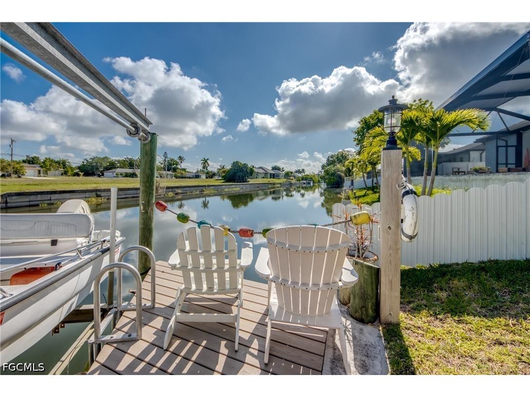 1621 NE 5th Terrace Cape Coral FL 33909 2026020961 image44