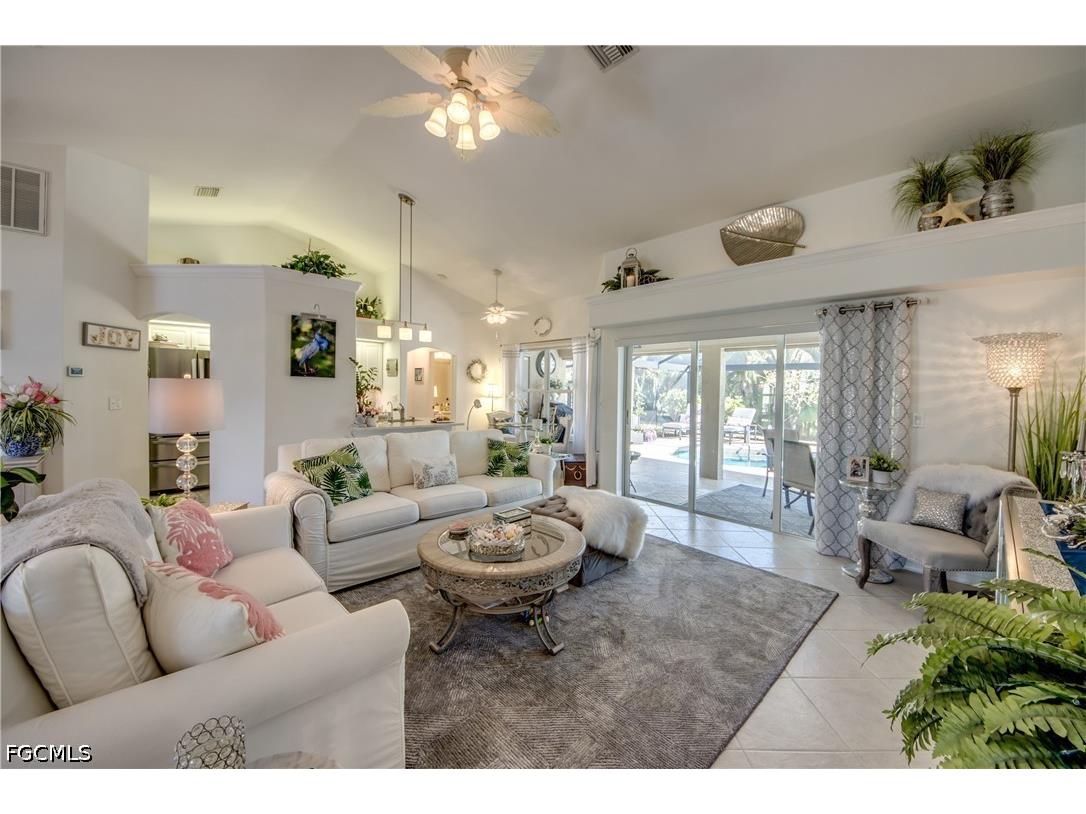 1621 NE 5th Terrace Cape Coral FL 33909 2026020961 image5