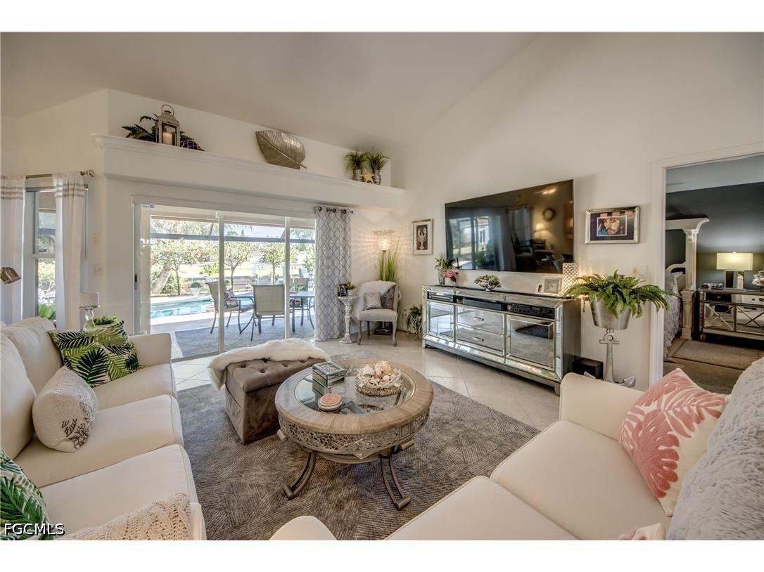 1621 NE 5th Terrace Cape Coral FL 33909 2026020961 image9