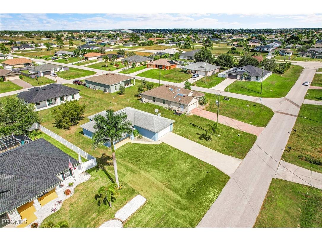 1621 NW 18th Street Cape Coral FL 33993 2025015481 image32