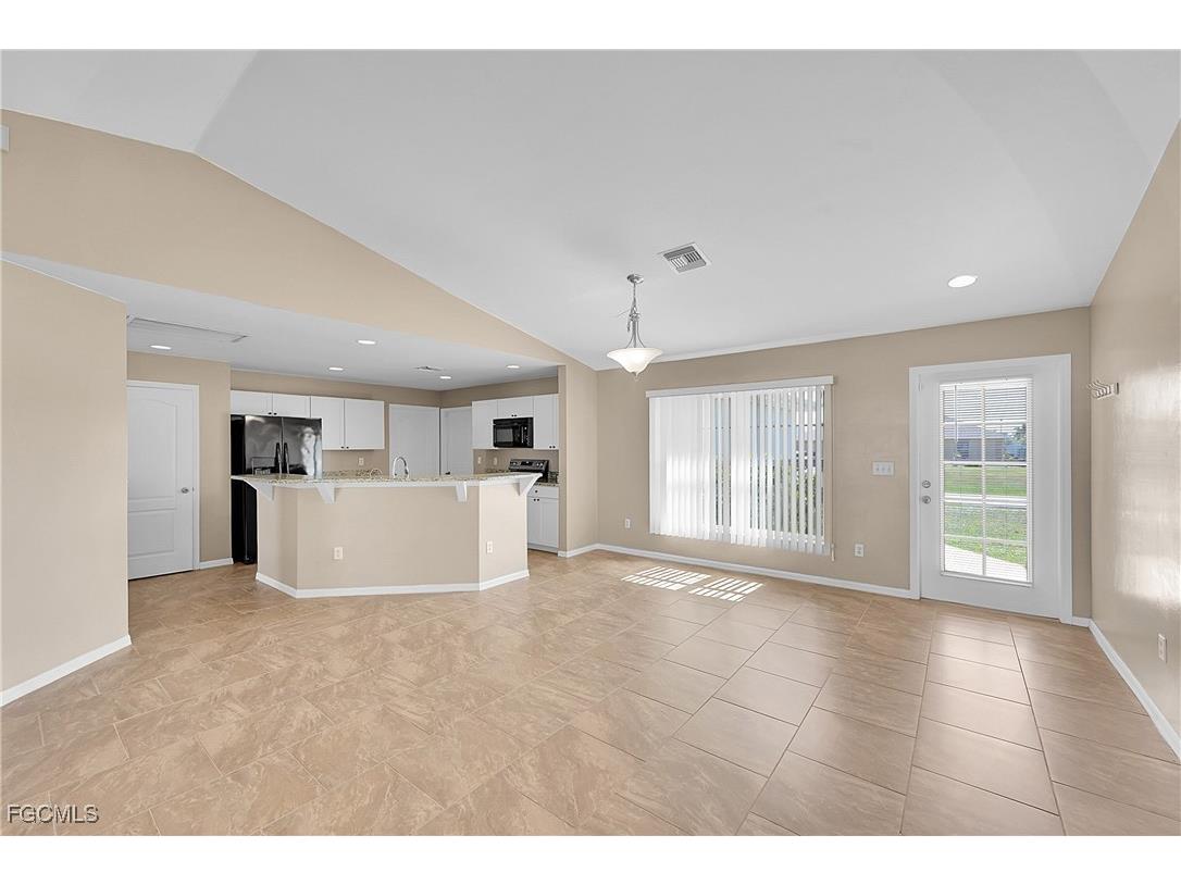 1621 NW 18th Street Cape Coral FL 33993 2025015481 image7