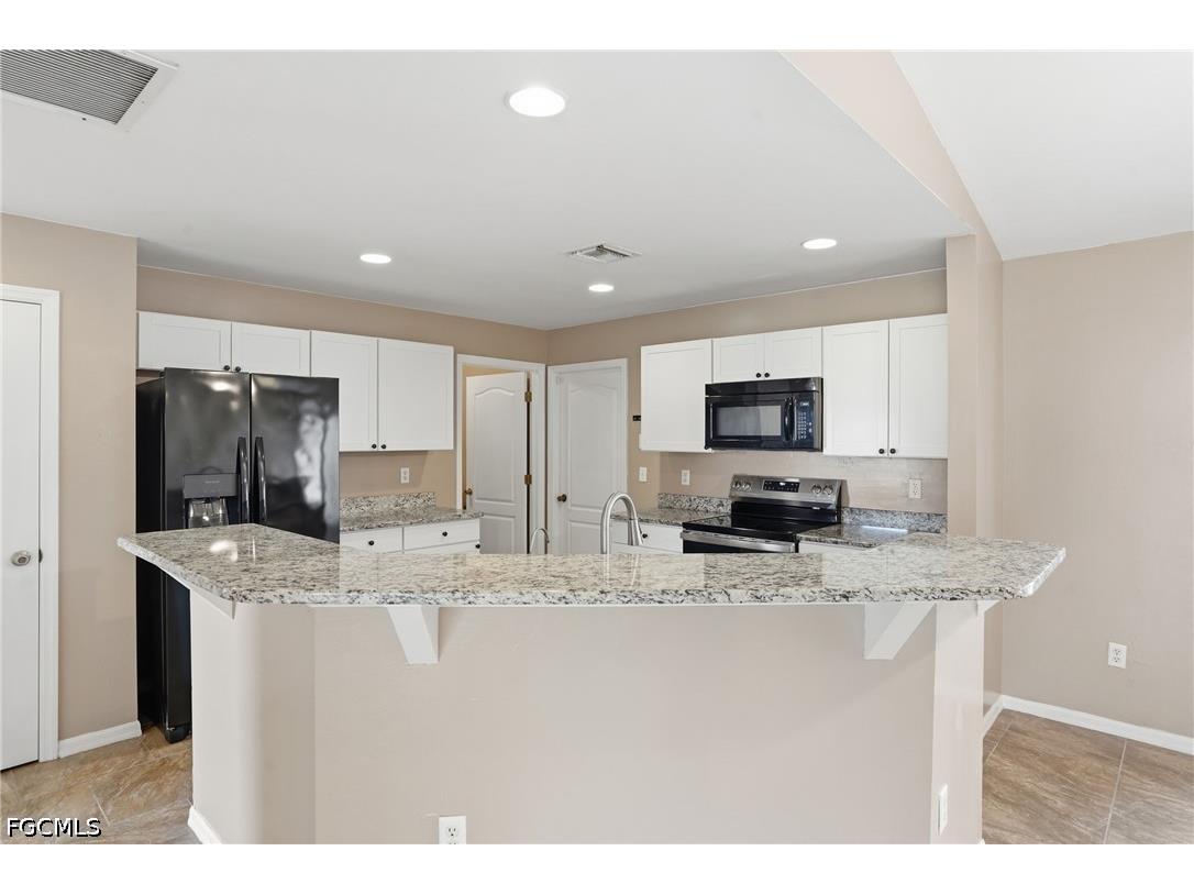 1621 NW 18th Street Cape Coral FL 33993 2026020534 image2