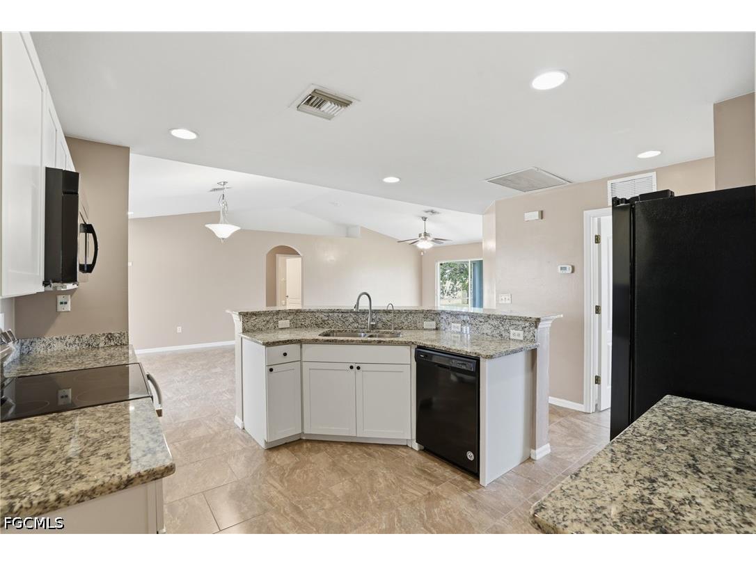 1621 NW 18th Street Cape Coral FL 33993 2026020534 image3