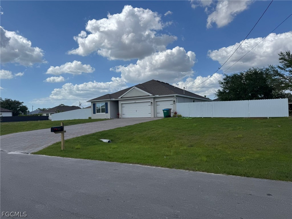 1621 NW 9th Terrace Cape Coral FL 33993 2026011090 image3
