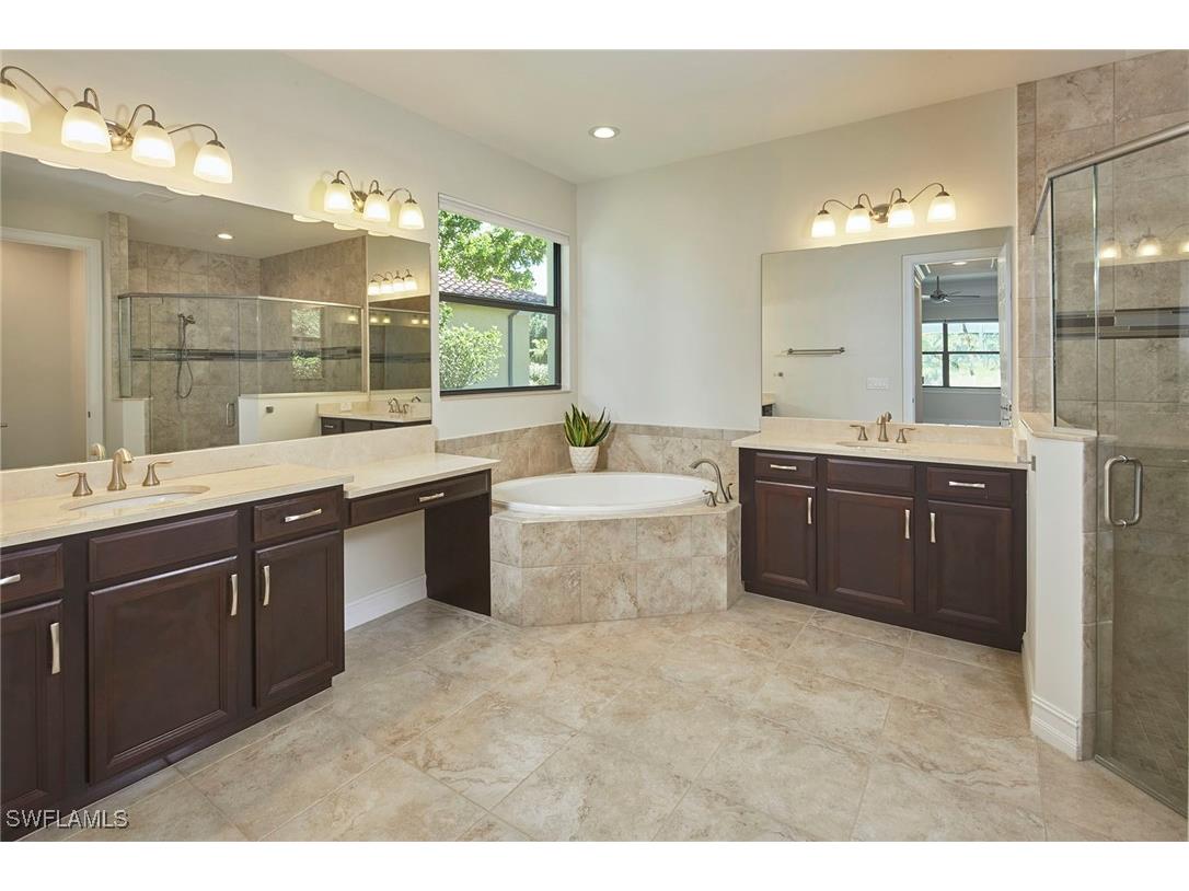 1621 Songbird Court Naples FL 34120 225072309 image11