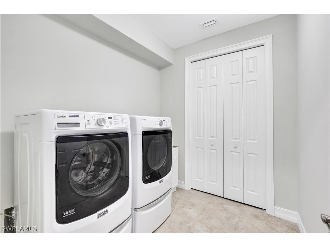 1621 Songbird Court Naples FL 34120 226010411 image27