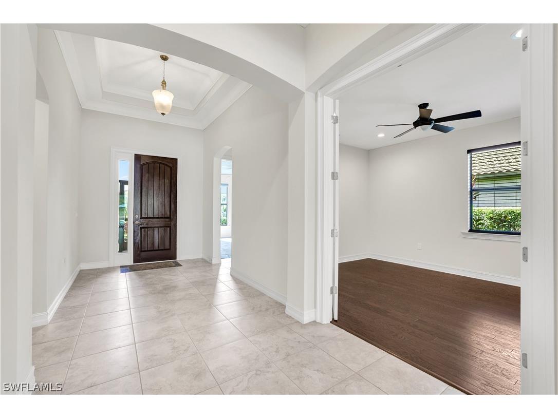 1621 Songbird Court Naples FL 34120 226010411 image3