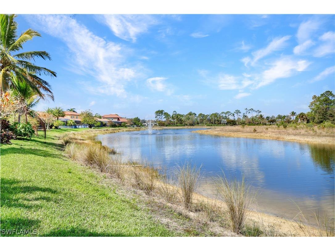 1621 Songbird Court Naples FL 34120 226010411 image38