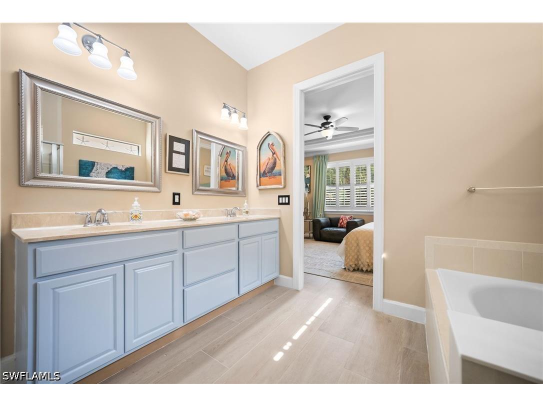 16213 Camden Lakes Circle Naples FL 34110 226020741 image20