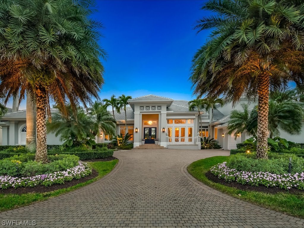 1622 Chinaberry Way Naples FL 34105 224006096 image1