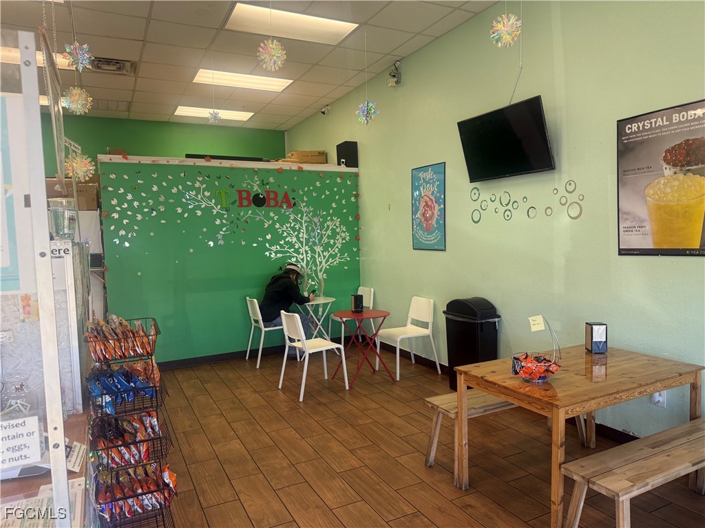 1622 Del Prado Boulevard S Cape Coral FL 33990 2025019423 image5