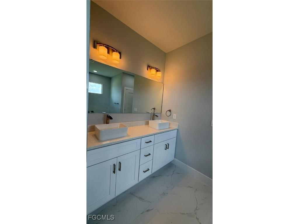 1622 NW 18th Terrace Cape Coral FL 33993 2025007679 image11