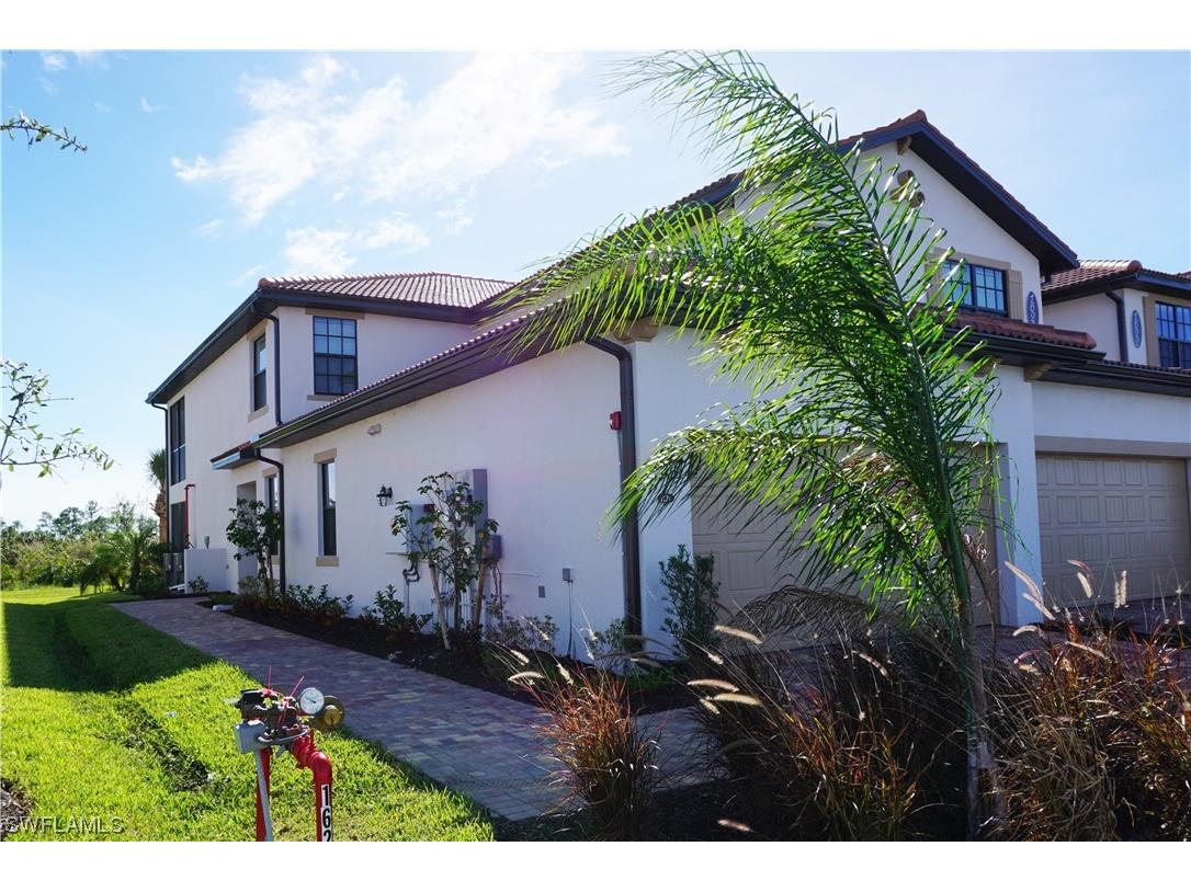 1622 Oceania Drive S #101 Naples FL 34113 223037457 image1