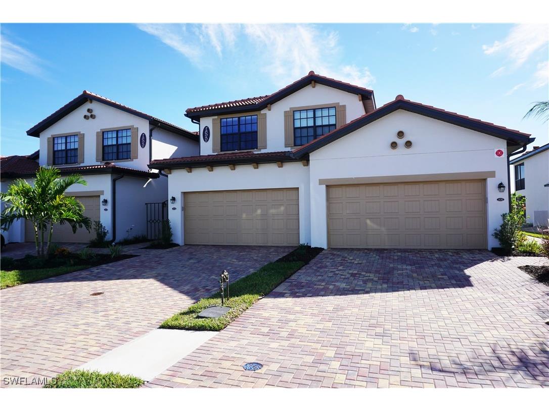 1622 Oceania Drive S #102 Naples FL 34113 223066762 image1