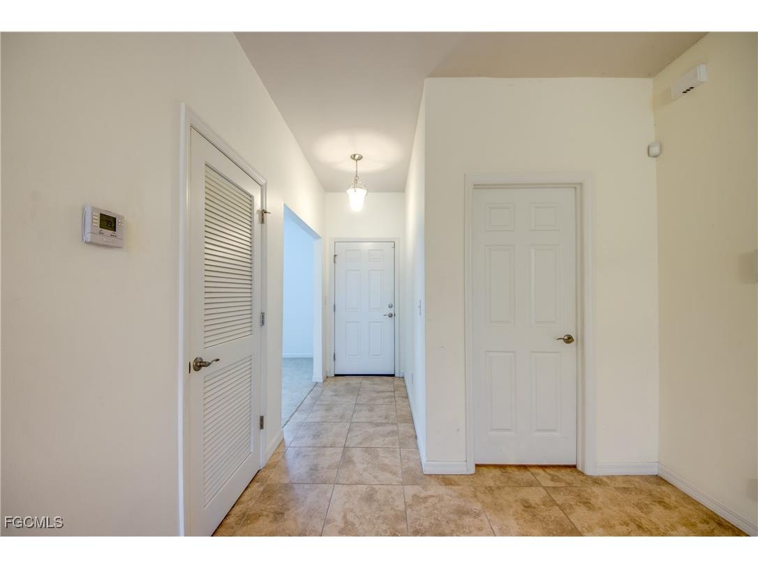 1622 SW 16th Court Cape Coral FL 33991 2025011181 image3