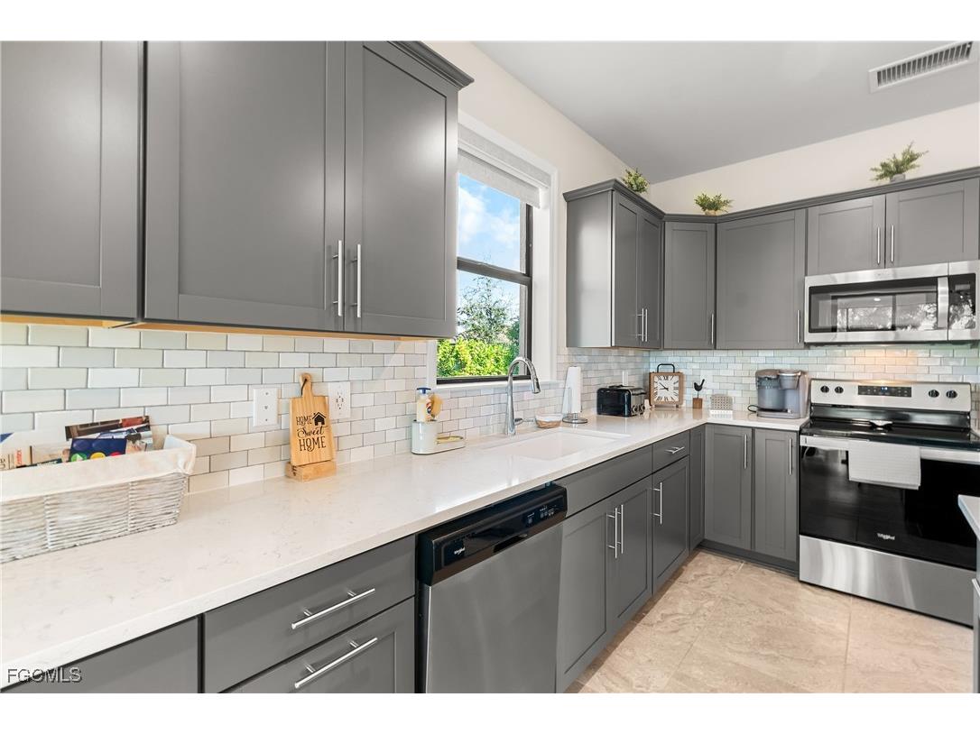 16221 Bacopa Drive Alva FL 33920 2025015138 image15