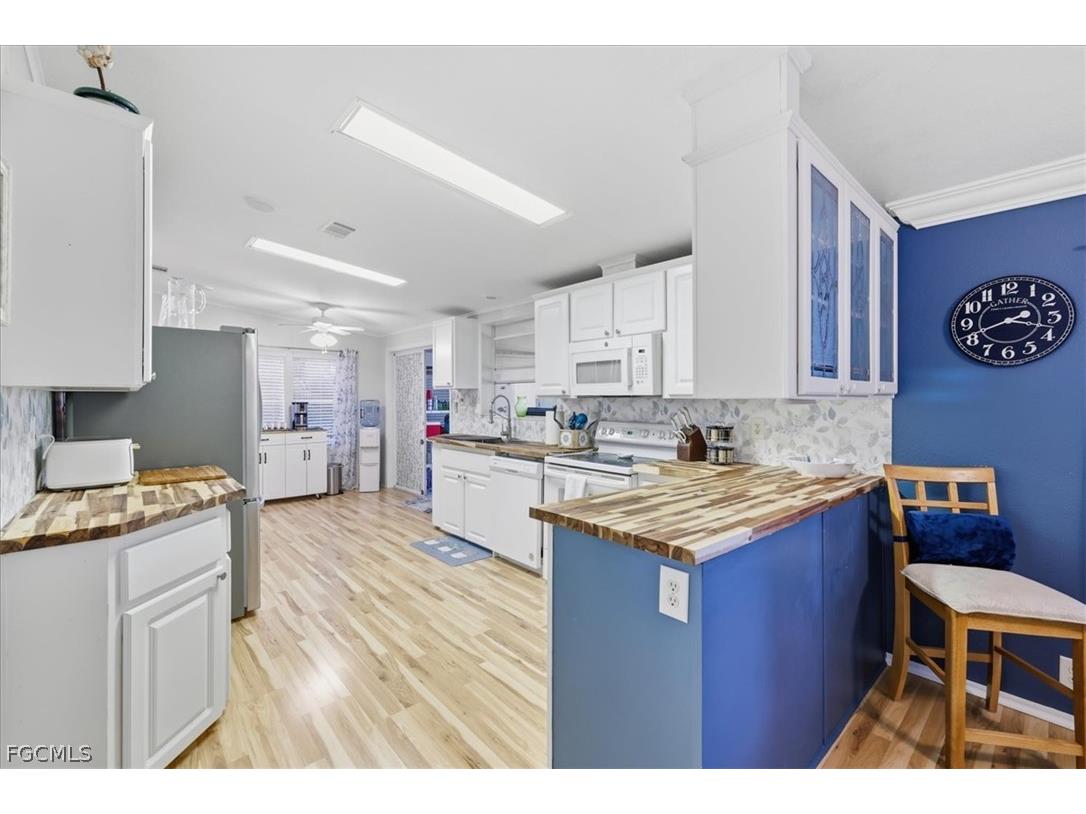 16228 Durham Avenue Fort Myers FL 33908 2026010499 image6