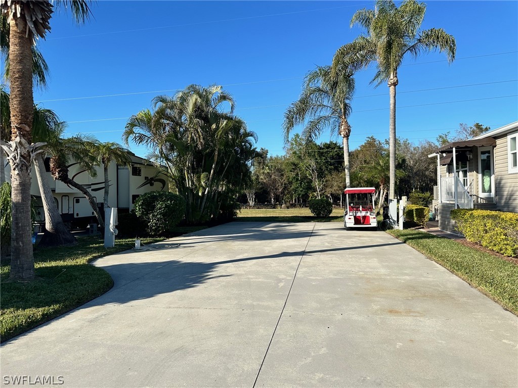 1623 Diamond Lake Circle Naples FL 34114 226007439 image3