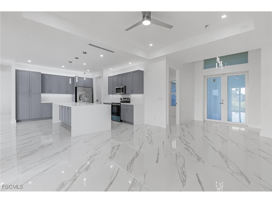 1623 NW 2nd Street Cape Coral FL 33993 2025023428 image5