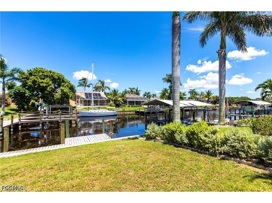 1623 SE 39th Terrace Cape Coral FL 33904 2026012361 image38