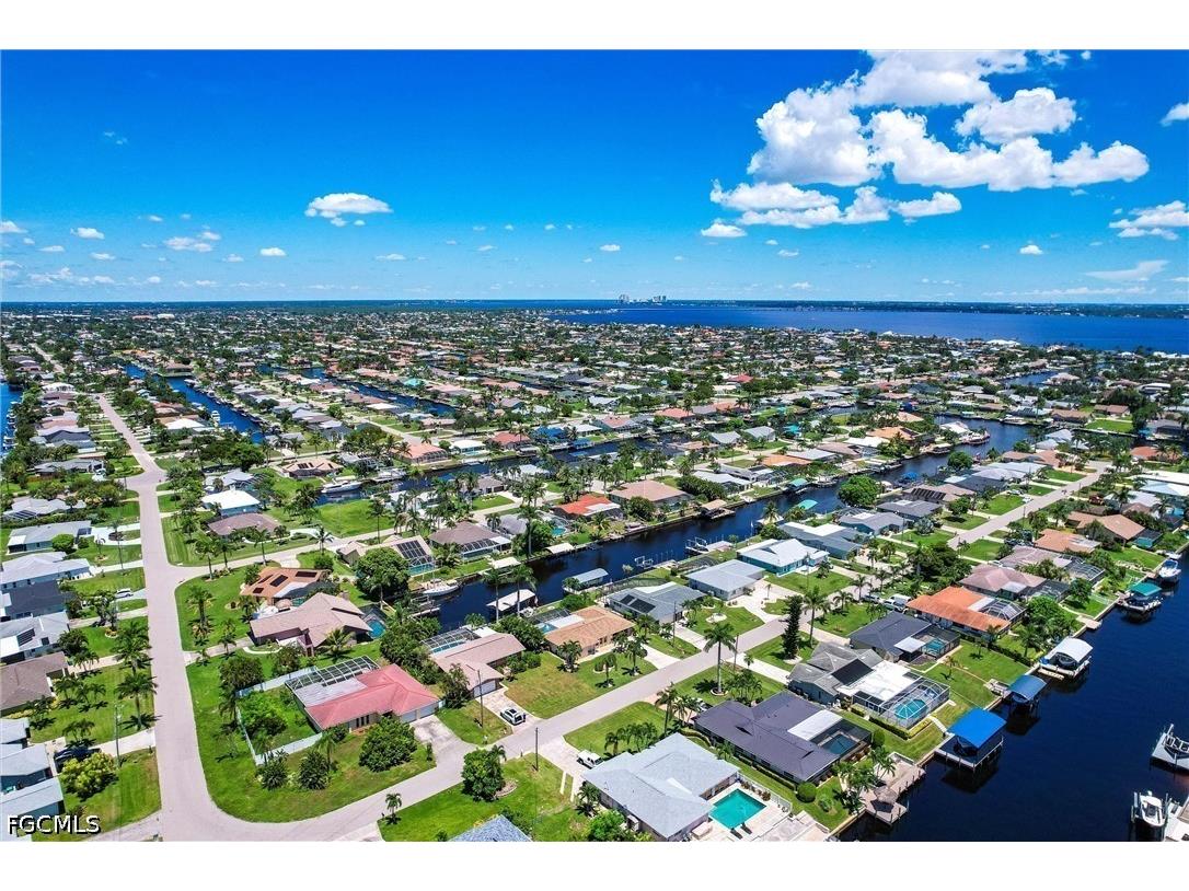 1623 SE 39th Terrace Cape Coral FL 33904 2026012361 image39