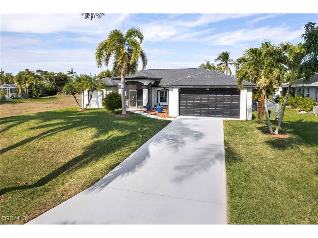 1623 SW 43rd Lane Cape Coral FL 33914 2025023165 image1