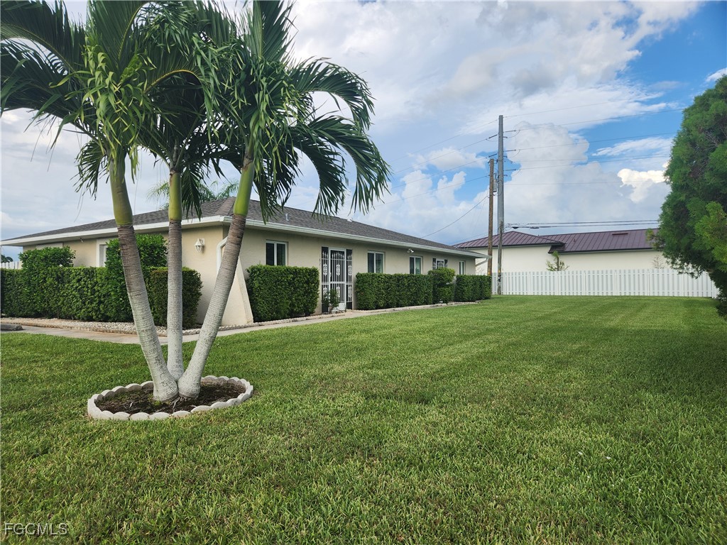 1623 SW Santa Barbara Place Cape Coral FL 33991 2025023017 image1