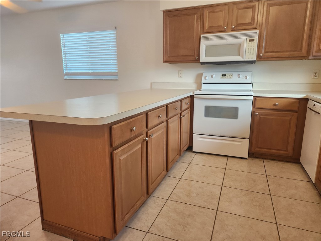 1623 SW Santa Barbara Place Cape Coral FL 33991 2025023017 image5