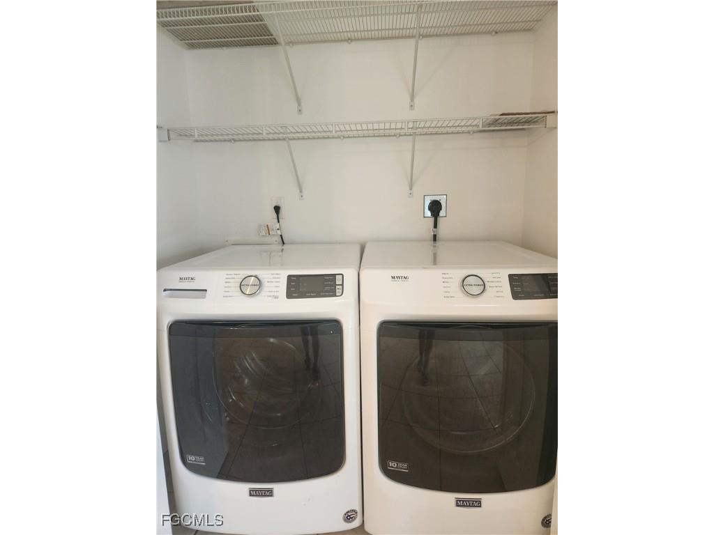 1623 SW Santa Barbara Place Cape Coral FL 33991 2025023017 image9