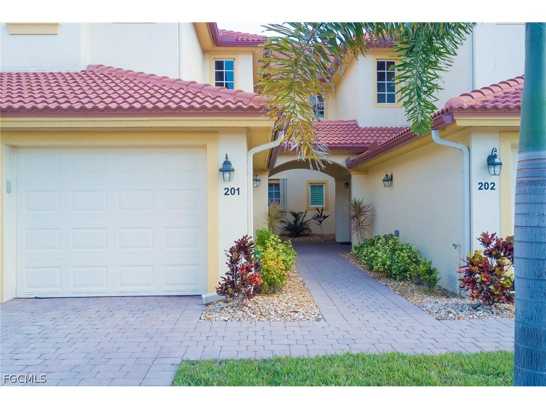 16237 Coco Hammock Way #202 Fort Myers FL 33908 2026010755 image2