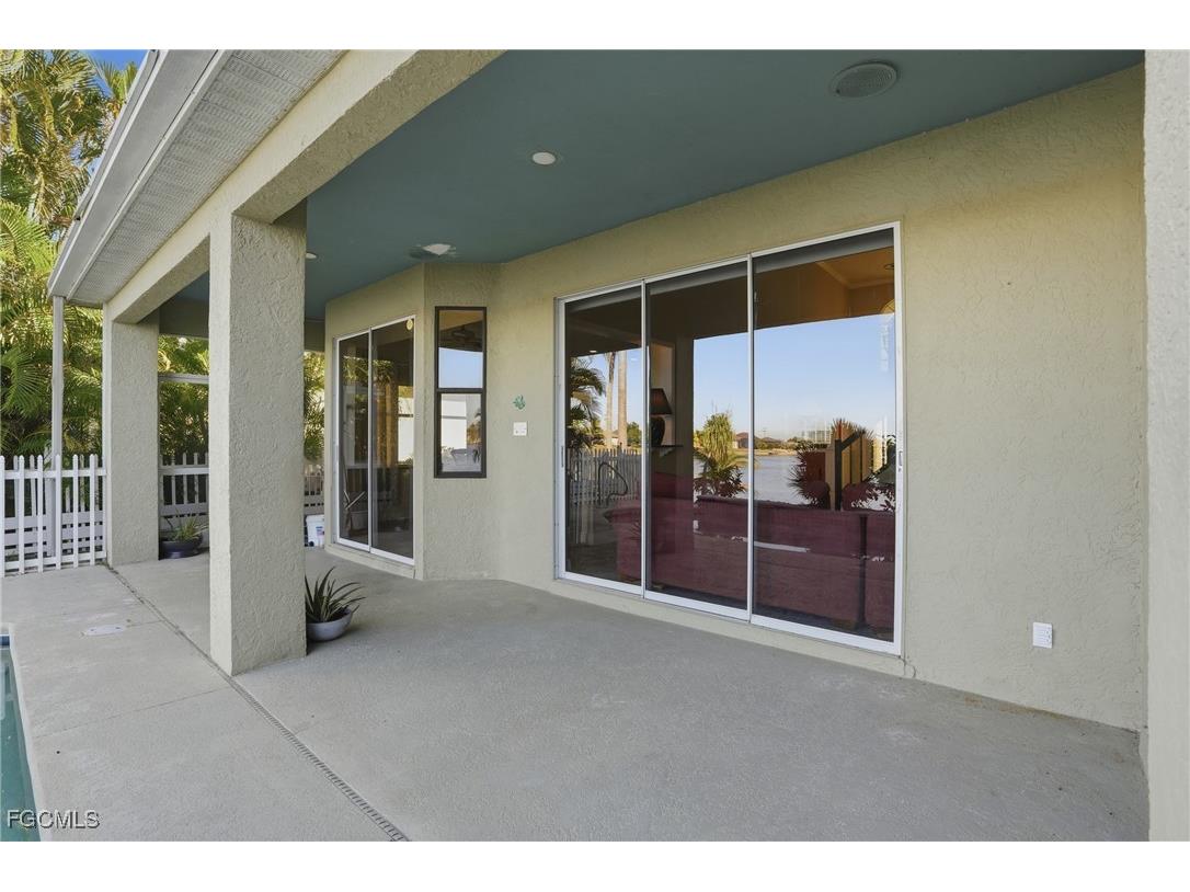 1624 Emerald Cove Drive Cape Coral FL 33991 2025019323 image31