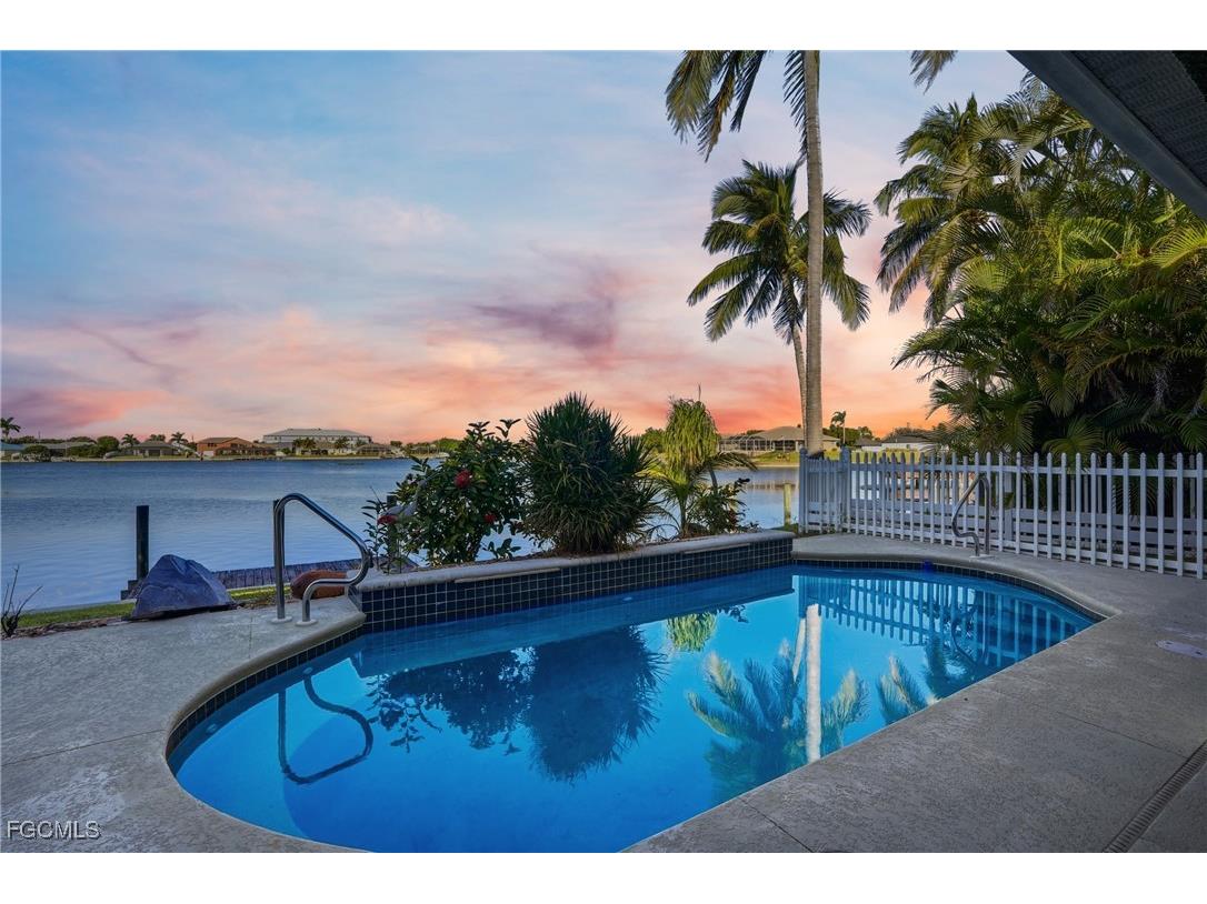 1624 Emerald Cove Drive Cape Coral FL 33991 2025019323 image33