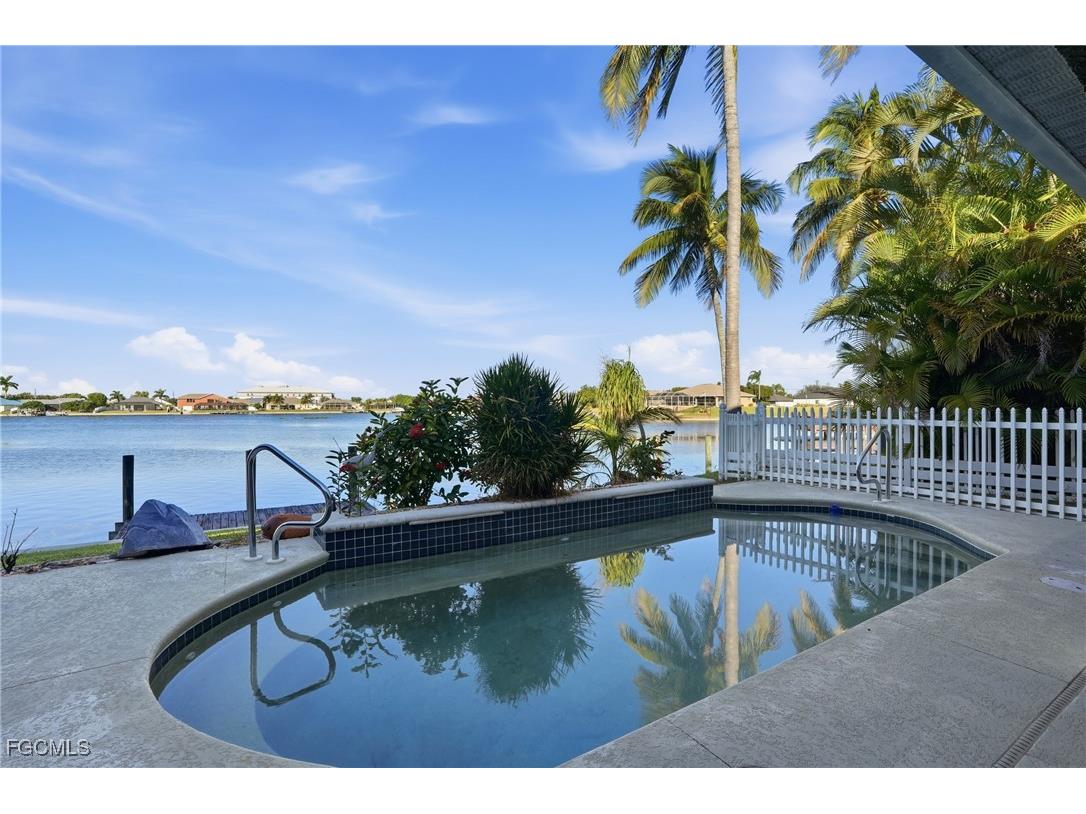 1624 Emerald Cove Drive Cape Coral FL 33991 2025019323 image35