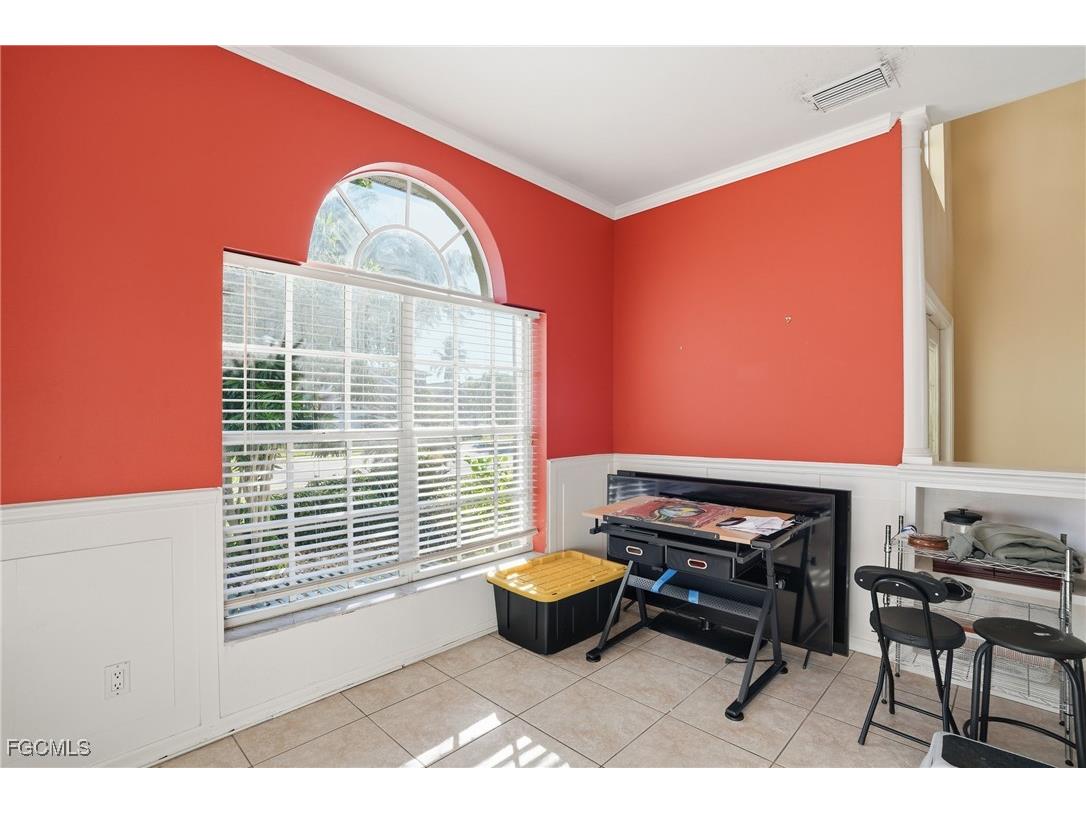 1624 Emerald Cove Drive Cape Coral FL 33991 2025019323 image8