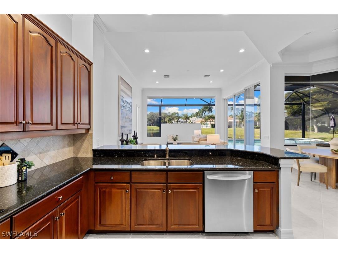 1624 Manchester Court Naples FL 34109 226006252 image19