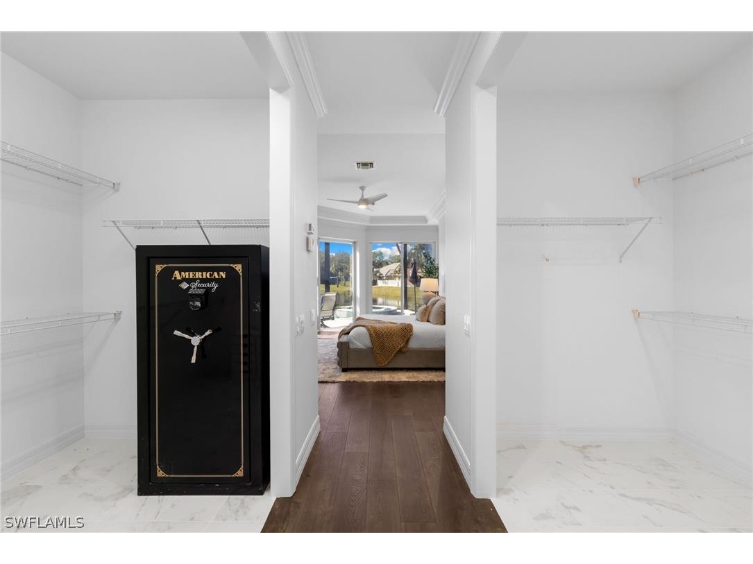 1624 Manchester Court Naples FL 34109 226006252 image27