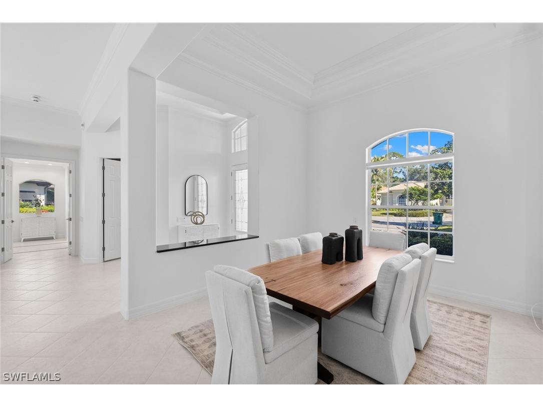 1624 Manchester Court Naples FL 34109 226006252 image6